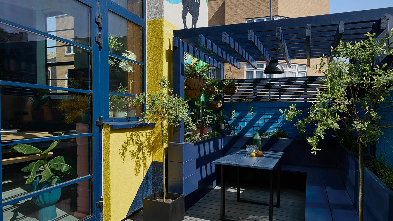 Artist Warehouse
